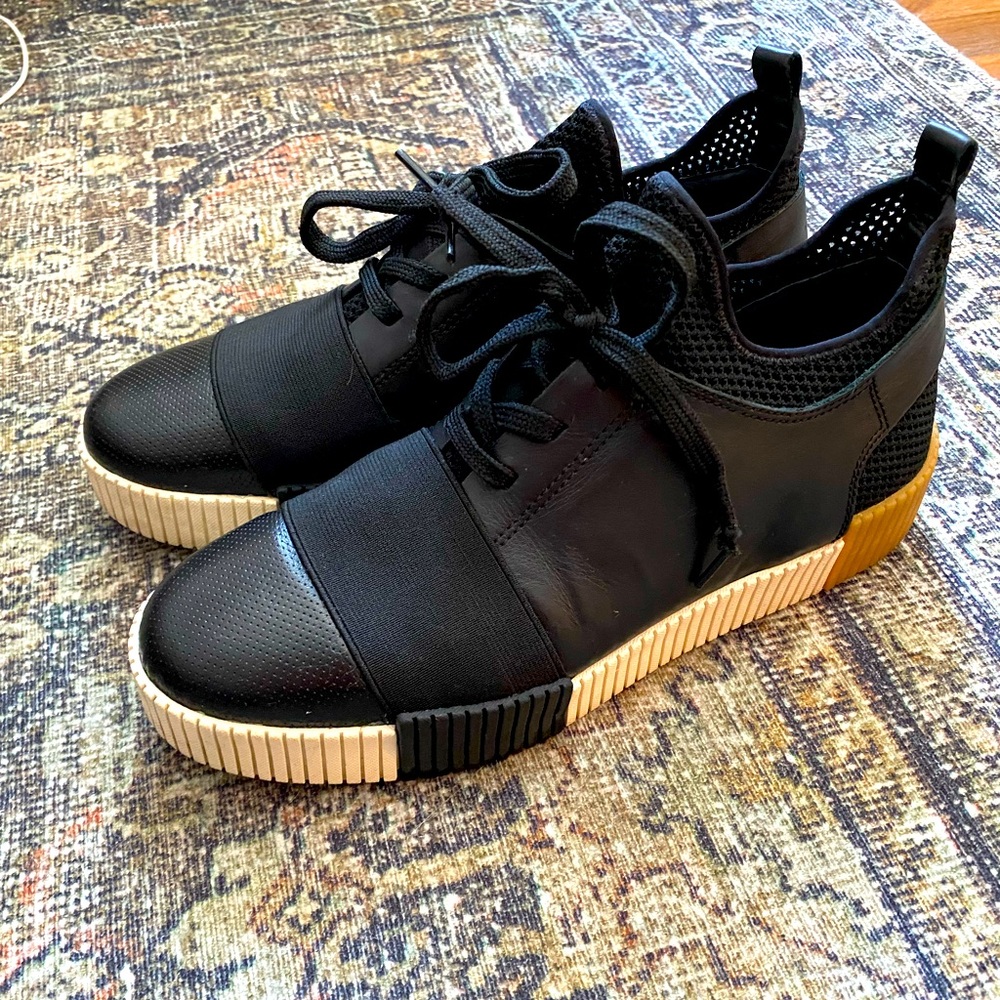 Marc Fisher LTD Ryley Platform Sneaker